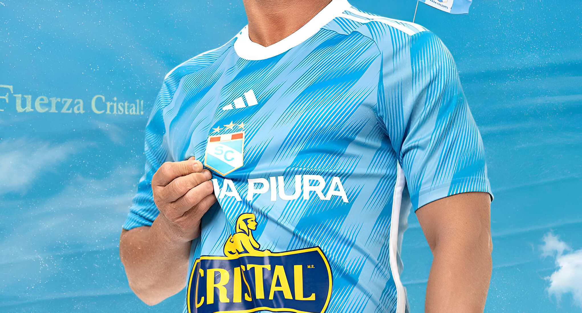 https://static.mercadonegro.pe/wp-content/uploads/2024/08/08100644/camiseta-adidas-sporting-cristal-2023-h.jpg