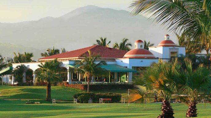 https://www.eltigregolf.com/nuevo-vallarta/images/main-slider/-puerto-vallarta-golf.jpg