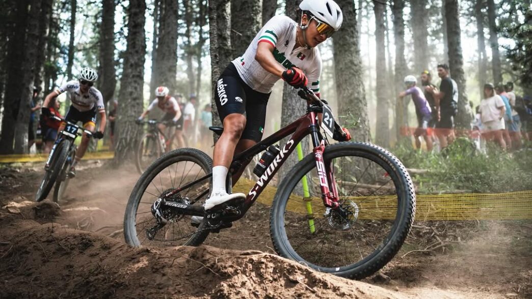 https://www.gob.mx/cms/uploads/article/main_image/154084/Un_mix_de_emociones_con_mi_resultado_en_este_mundial__uci_mountainbike_con_p29_en__xco_y_p19__xcc___mi_tercer_a_o_sub23__pero_a_pesar_de_no_llegar_cerca_de_mis_expectativas_en_resultado__top10__y_no_.jpg